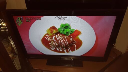 Panasonic 32 V型　テレビ