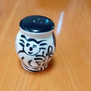 オーストラリアのお土産の塩コショウ入れあげます