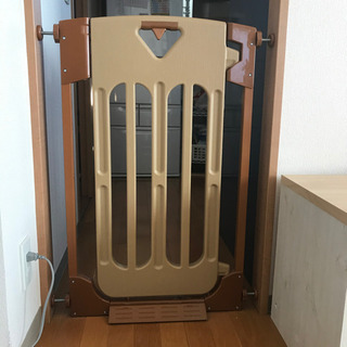 日本育児　スマートゲイト スリム　ベビーゲートの画像