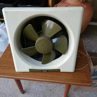 【無料】25cm換気扇 シャッター付