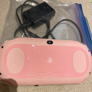 プレイステーションVita ＋本体ケース付き　ブルーライトカットフィルム付きの画像