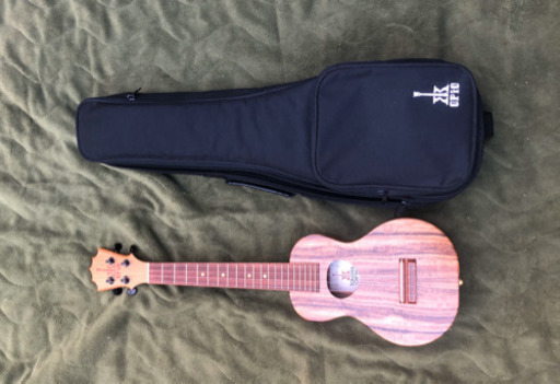 ウクレレ(コンサートテナー)お取引完了しました。