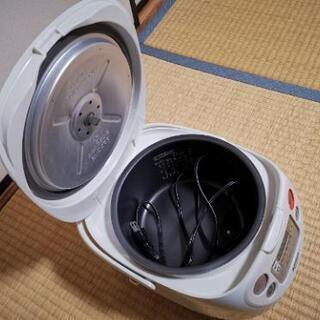 象印　炊飯器　NS-WE10の画像