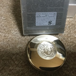 ベルサーチのアイシャドウの画像