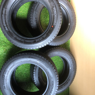 　　スタットレスタイヤ　185/65R15  ＬT12PR トラック用4本セットの画像