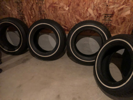 ホワイトリボン4本 新品未使用 値引き交渉も考えます。