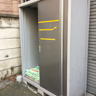 イナバ物置 中古 鍵付き その2