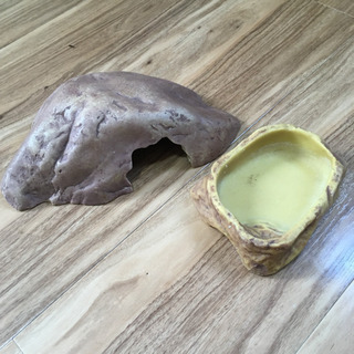 爬虫類 小動物 小屋 餌入れ