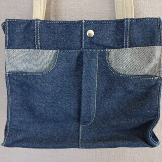 デニム　ジーンズリメイク風　ショルダーバッグの画像