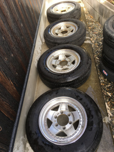 ロデオドライブのホイール　215/70r15 ハイエース　6穴