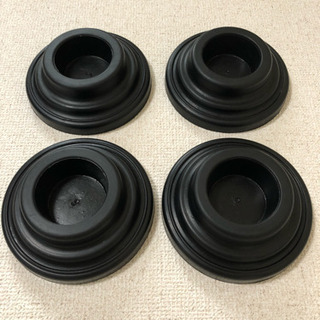 ピアノ用 防音パネルと ゴム製耐震防振ピアノインシュレーターセッ トの画像