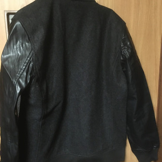 【値下交渉可】4年前に購入したKOEのブルゾン、ジャンバー、ジャケットMサイズ★フード付き★ブラック黒★知立市の画像