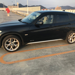 車検 令和３年8月 BMW H22 X1 sDrive 18i 走行7.1万㌔ HID ETC HDDナビ フルセグTV コンフォートアクセス ブラックサファイアメタリックの画像