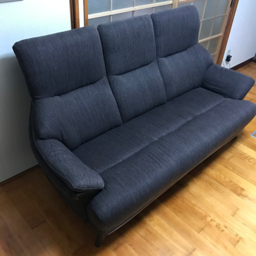 【取引中】3人掛けソファー【鹿屋市】