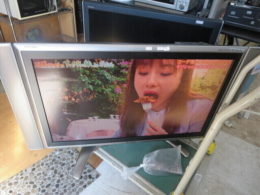 値下げしましたシャープ　LC-37GE2 シャープアクオス37型テレビ　2006年製