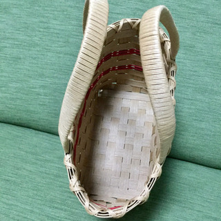 シンプルな かごバッグ 籠バッグ 手作り？ の画像