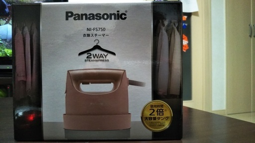★新品未開封★Panasonic★衣類スチーマー★NI-FS750-PN★