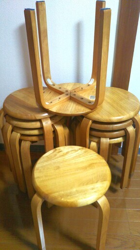 【最終値下げ】木製 丸椅子１０脚セット／イス・チェア・いす・木の椅子