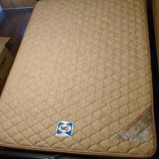 中古ダブルベッドマットレス