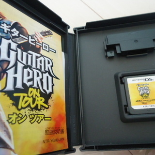 値下げ中！任天堂　DSソフト　ギターヒーローオンツアー　スライドアドベンチャー マグキッド　大人のDS顔トレーニング　の画像