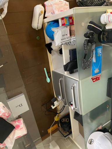 テレビ台を買ってくれる方いませんか？