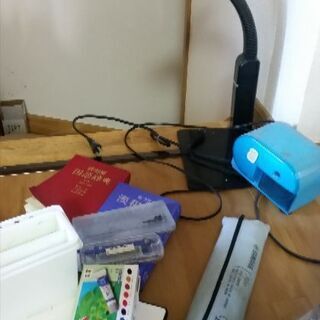 決まりました。早いもの勝ち中学絵の具、中学の縦笛、辞典2さつ、コ...