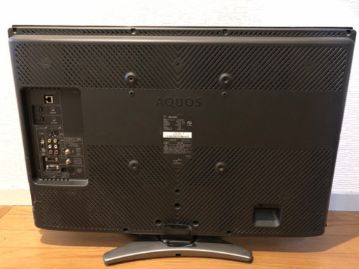 SHARP AQUOS 32型 2010年製（LC-32E7）