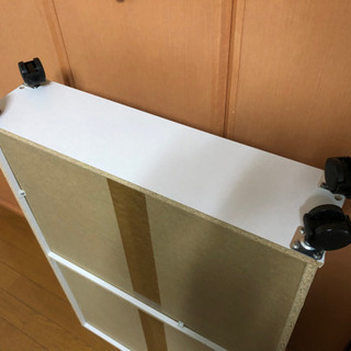 本棚 薄型 キャスター付 86.5×60×15 中古品の画像