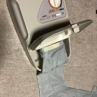 ツインバード　布団乾燥機の画像