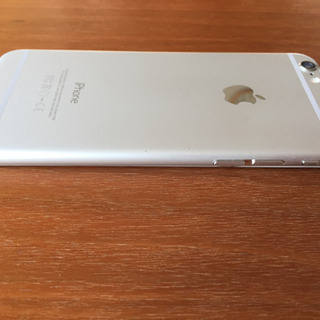 iPhone 6 16gb au の画像