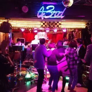 🎵【   カラオケ仲間   】 30代、４０代、のカラオケ好き🎤の男女を　募集しています !✨　(^-^)/ - 新宿区