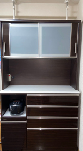 【１月２０日までに取りに来れる方限定】耐震棒付きニトリ食器棚　幅120㎝