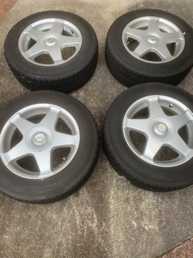 【値下げしました】アルミホイル165/65Ꭱ/15 スタットレスタイヤ ヴォクシー、ノアで使用 アルミホイル 中古品 スタットレスタイヤはおまけとして