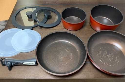 【中古】アイリスオーヤマ フライパン9点セット IH対応　値引あり