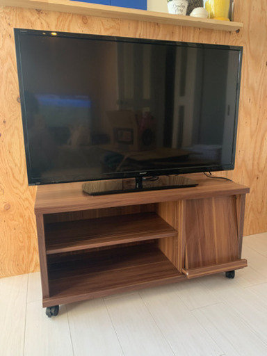 AQUOS40型テレビとテレビ台セットです！