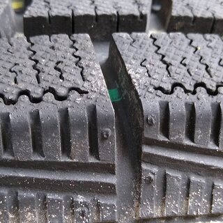 スタットレスタイヤとホイール4本　185/70 R14