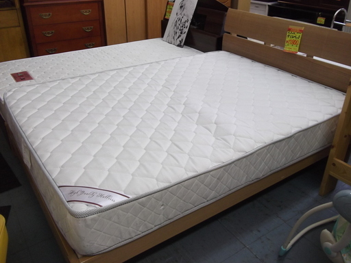 ID:G897772　ダブルベッド