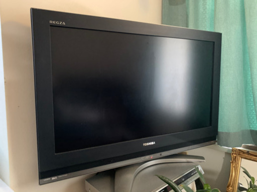 TOSHIBA 液晶カラーテレビ　REGZA 32V3500