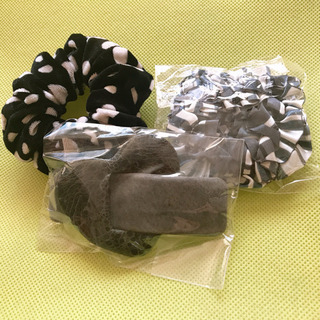 ヘアアクセサリー