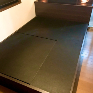 ダブルベッドフレーム　取りにきてくださる方は3000円