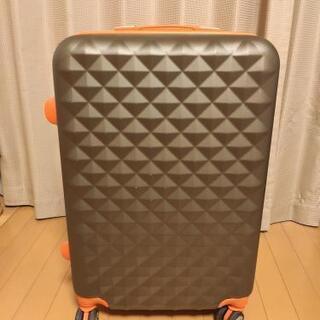 【2回のみの使用】スーツケース キャリーバッグ Ｍサイズ