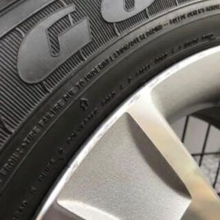 デリカ　タイヤホイール　純正
