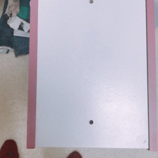 細身のカラーボックスの画像