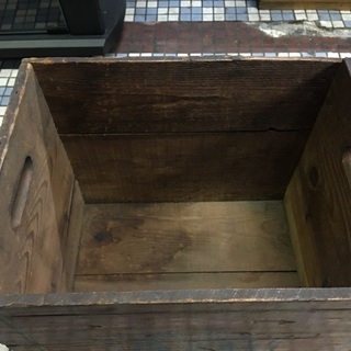 アサヒビール　木箱（文字赤）の画像