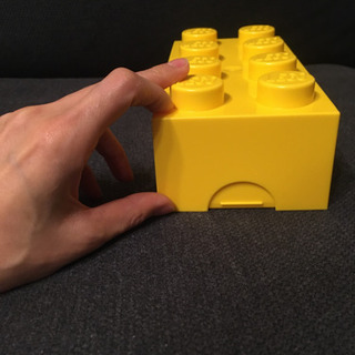 【中古】レゴブロック型お弁当箱イエロー　LEGOの画像
