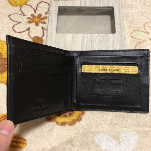 ジョルジオアルマーニ　二つ折り財布
