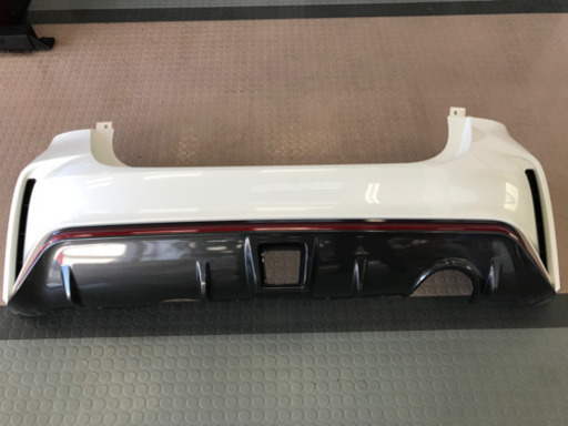 ニスモノート　純正バンパー
