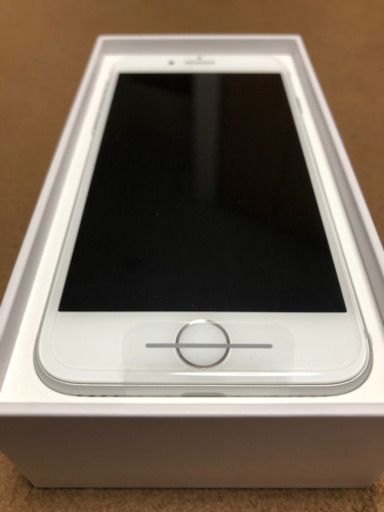 新品 iPhone8 シムフリー(シルバー)