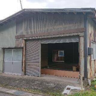 倉吉市巌城  倉庫