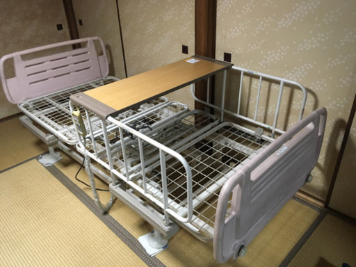取引中【介護ベッド】ケプロコア820R/830  シーホネンス  マットレス付